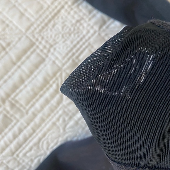 Alo Coast High Waist Stirrup Leggings Black - Picture 6 of 6